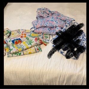 Set of 2 Colorful Pajamas